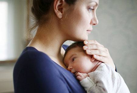 Depressione post partum: caratteristiche e conseguenze per madre e